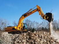 Volvo CE: Tiltrotator, benne e martelli demolitori