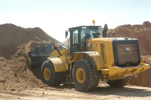 La nuova pala gommata Cat 966 GC