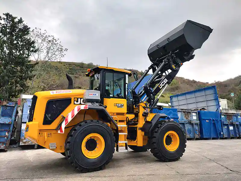 pala gommata jcb 427 ht